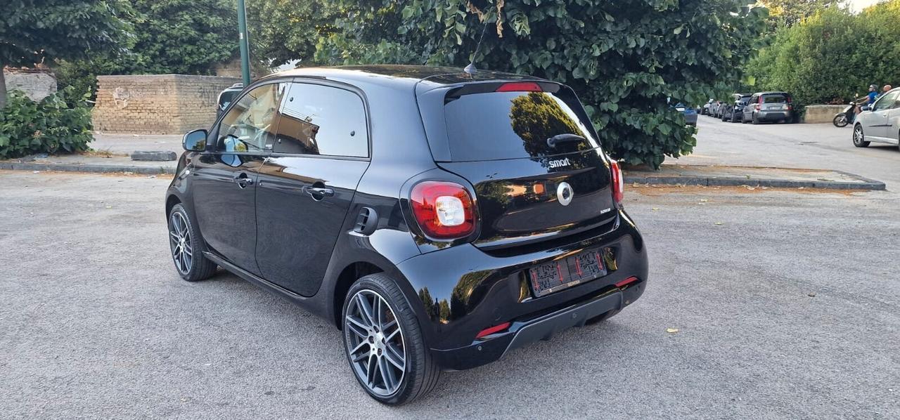 Smart ForFour 90 0.9 Turbo twinamic Brabus Style