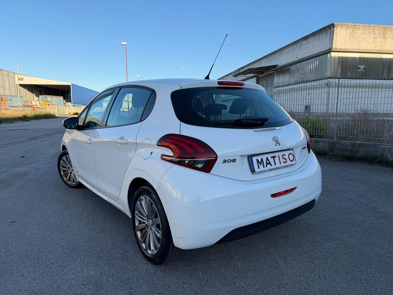 Peugeot 208 87000 KM GARANZIA 12 MESI