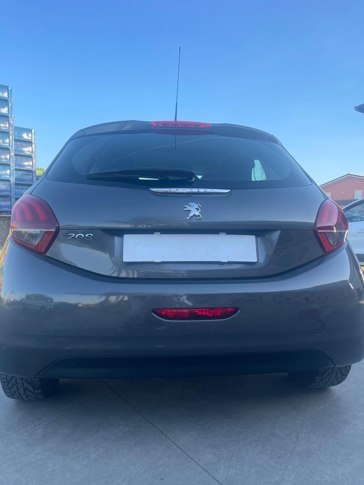 Peugeot 208 BlueHDi 75 5 porte Allure