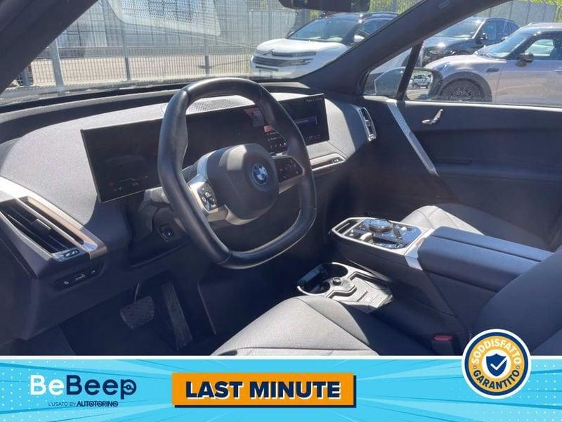 BMW iX XDRIVE40 PACCHETTO SPORTIVO
