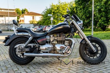 TRIUMPH America 900