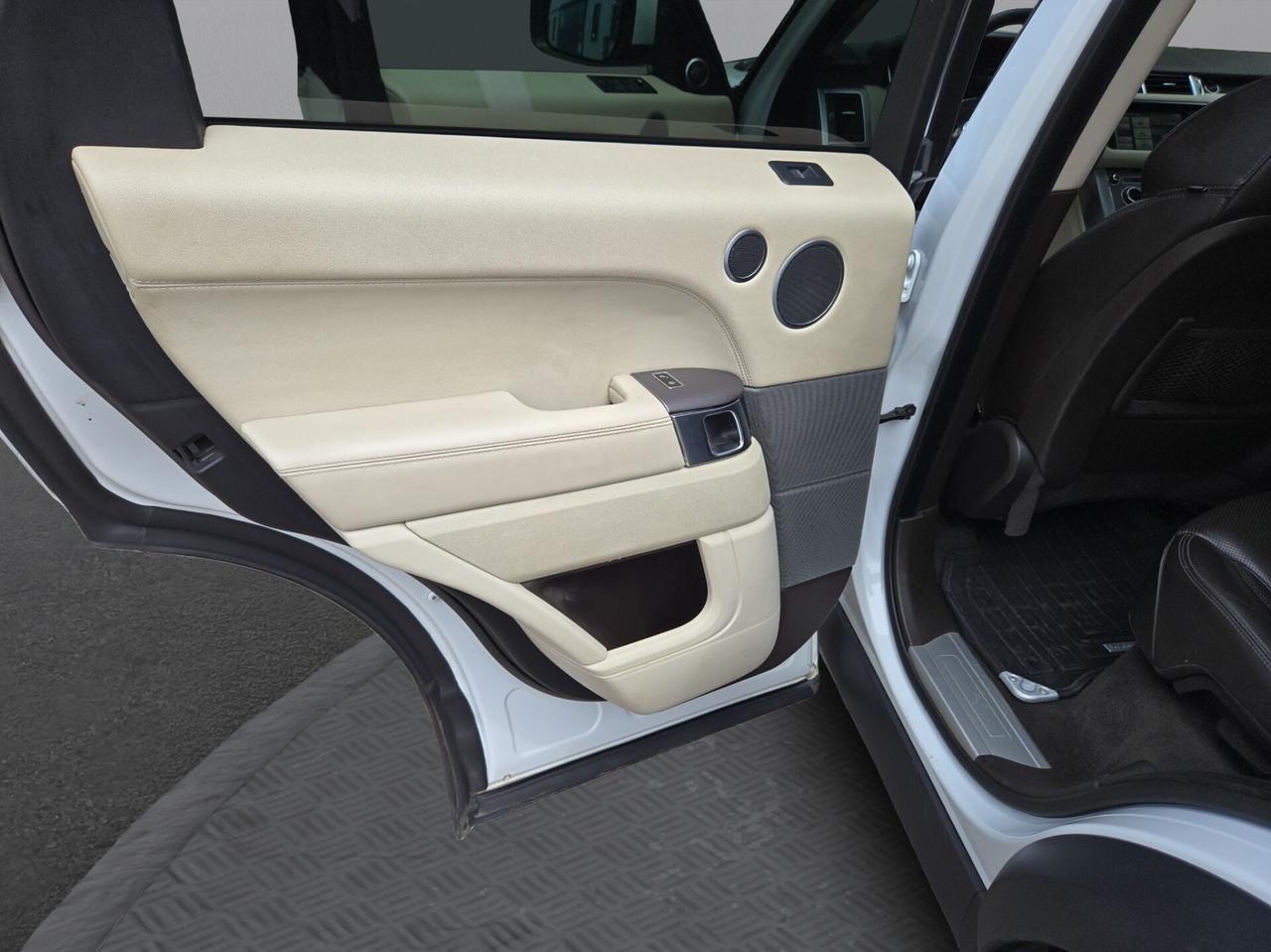 Land Rover Range Sport 3.0 TDV6 HSE Dynamic