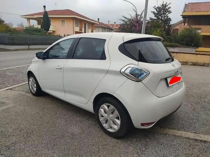 Renault ZOE Life solo da Qualitycars Pescara