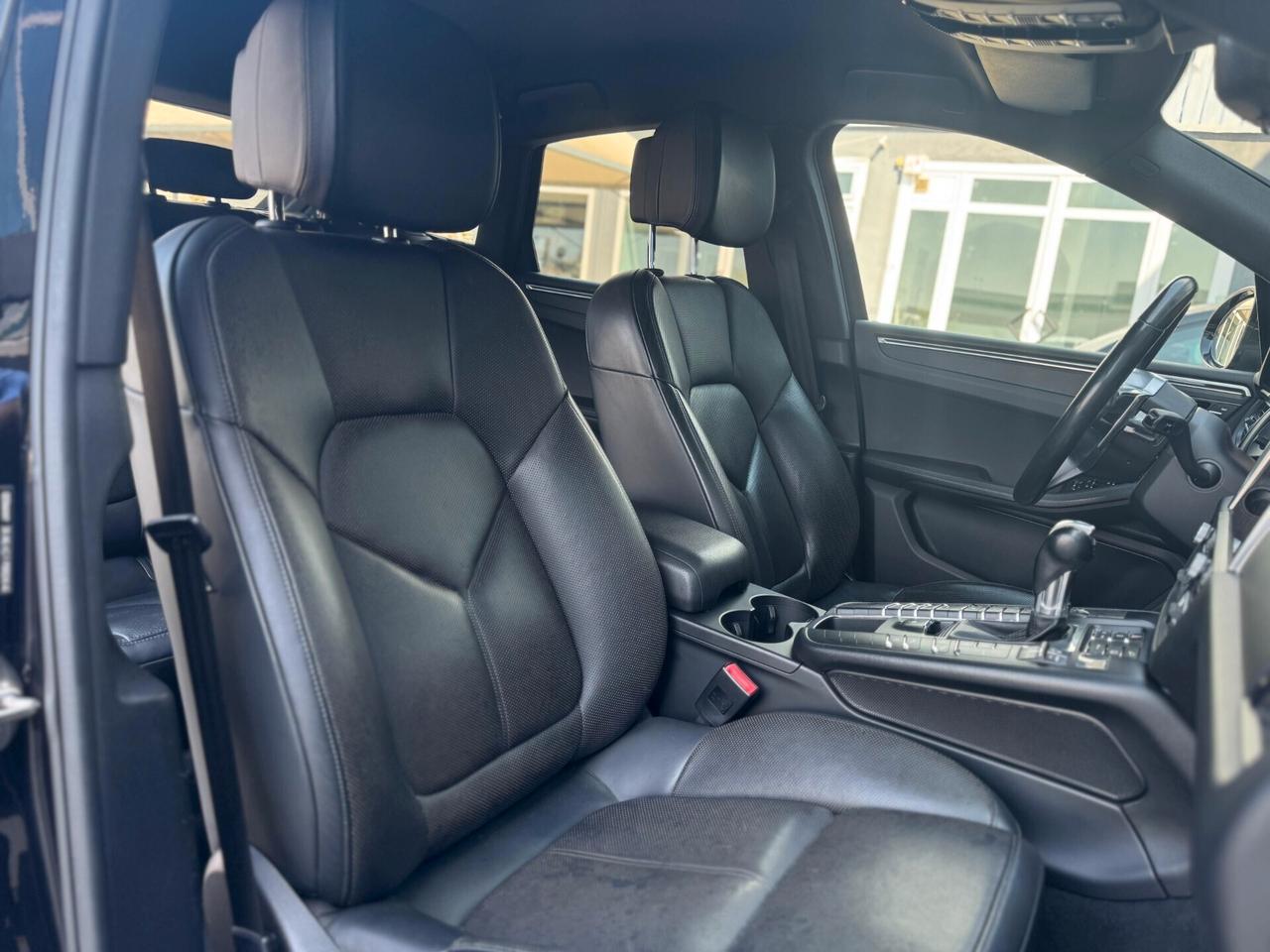 Porsche Macan 2.0 245CV