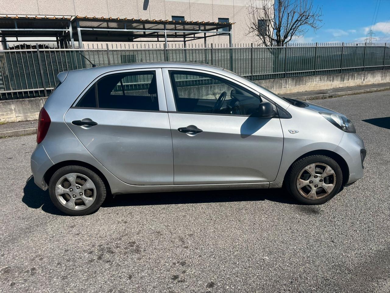 Kia Picanto 1.0 BENZ E5 SUPER PREZZO