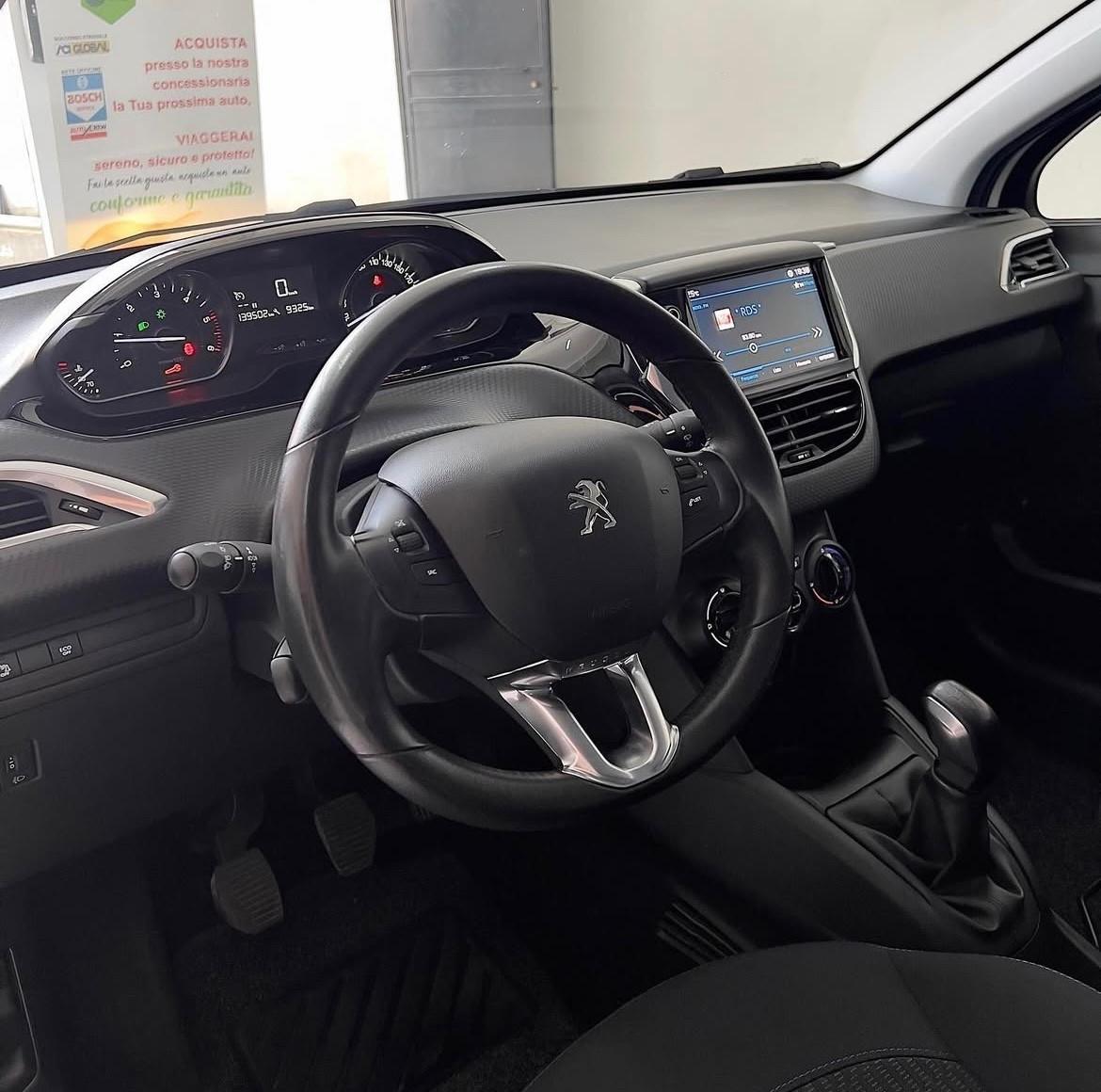 Peugeot 208 BlueHDi 100 S&S 5 porte Signature