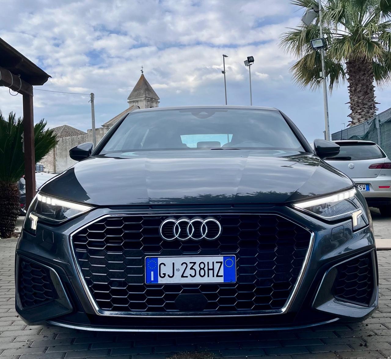 Audi A3 Sedan 35 TDI S tronic line edition