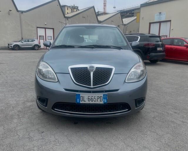 Lancia Ypsilon 1.2 Argento Distribuzione OK!!!!!