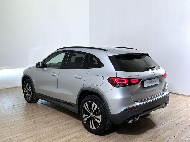 Mercedes-Benz GLA GLA 200 d Business Extra auto