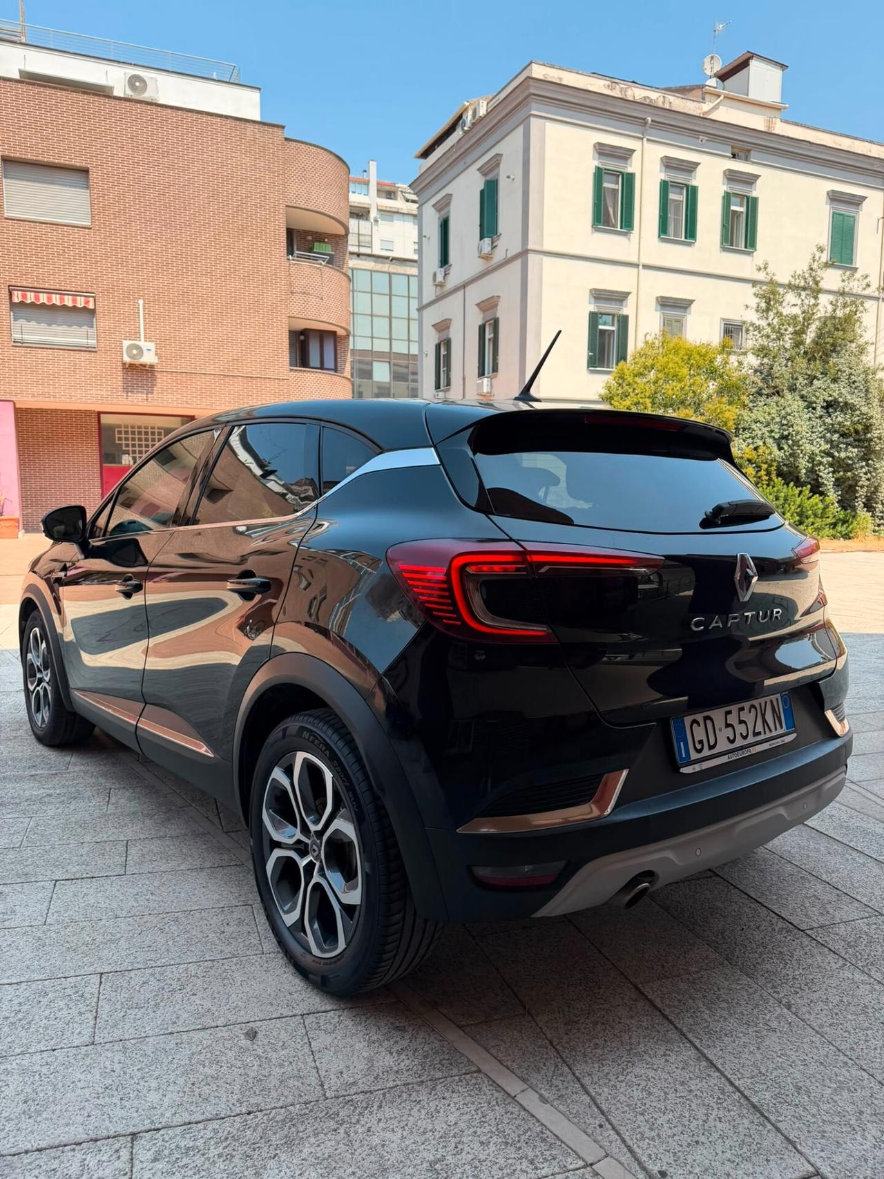 Renault Captur TCe 100 CV GPL Intens