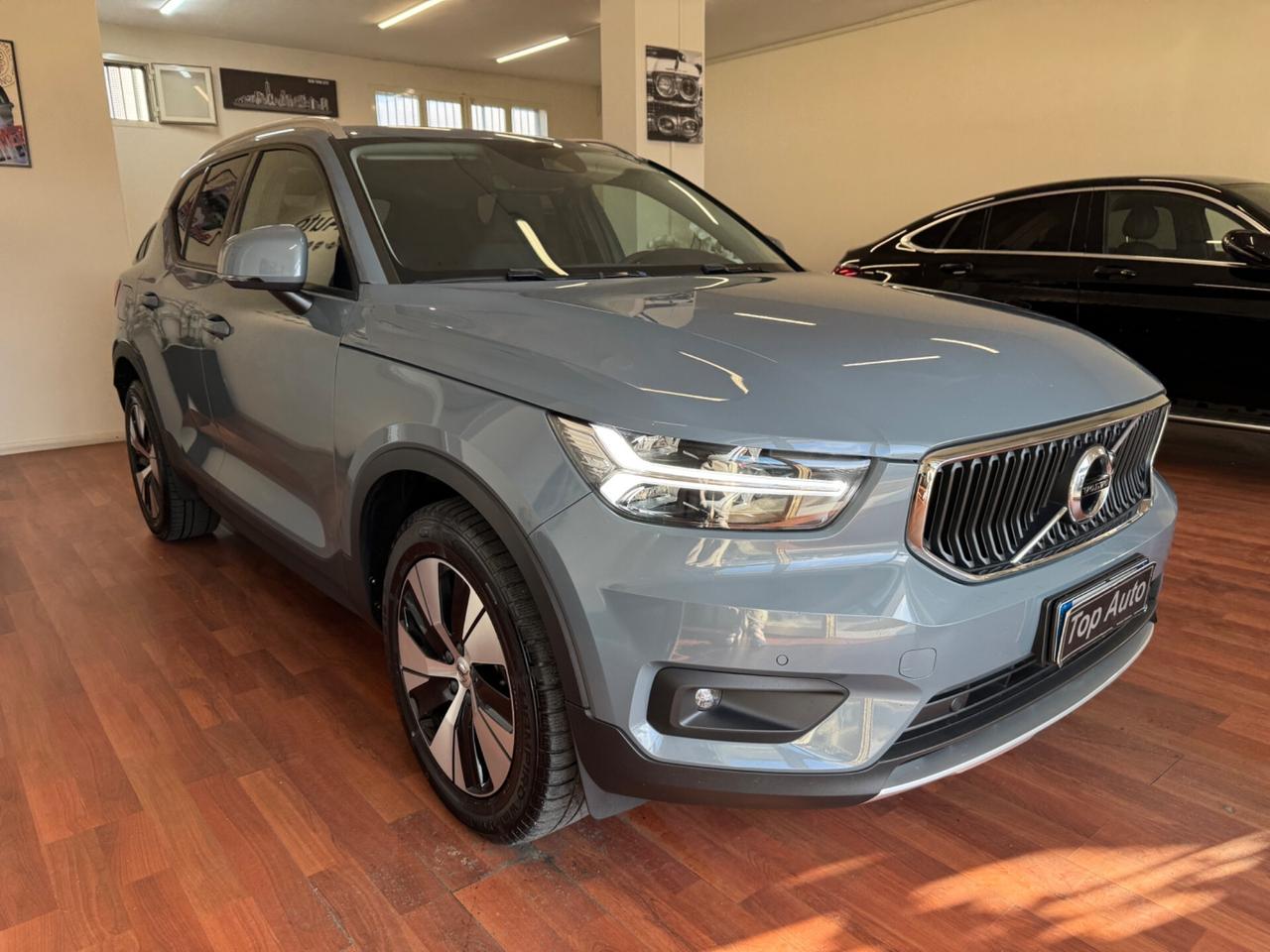 VOLVO XC 40 D3 GEARTRONIC MOMENTUM PRO - MY21