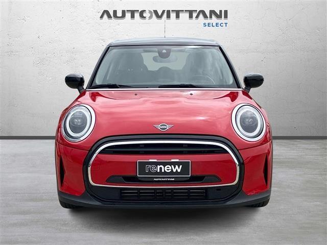 MINI Mini 5 Porte 1.5 Twin Power Turbo Cooper Essential