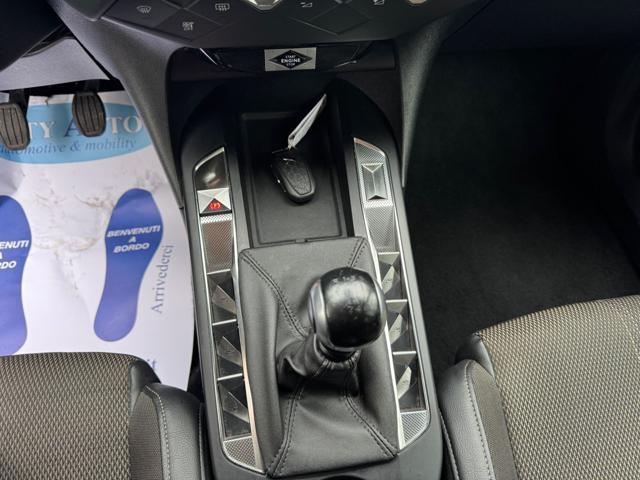 DS AUTOMOBILES DS 3 Crossback PureTech 100CV Faubourg