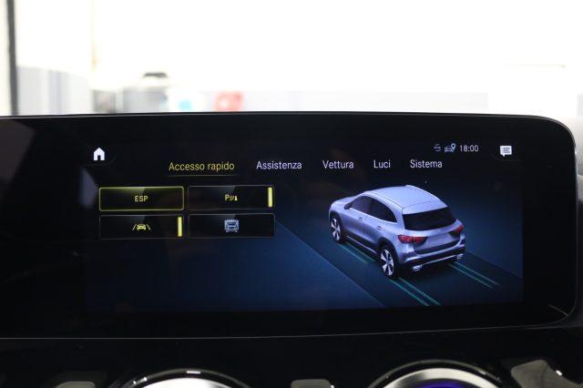 MERCEDES-BENZ GLA 180 d Automatic Premium