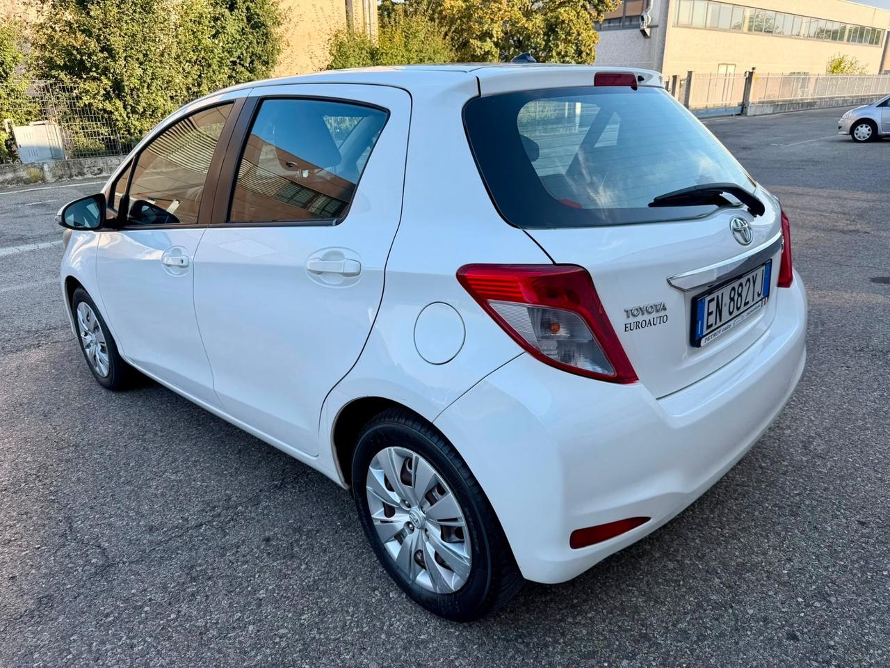 Toyota Yaris 1.0benz 2012 120.000km per neopatentati