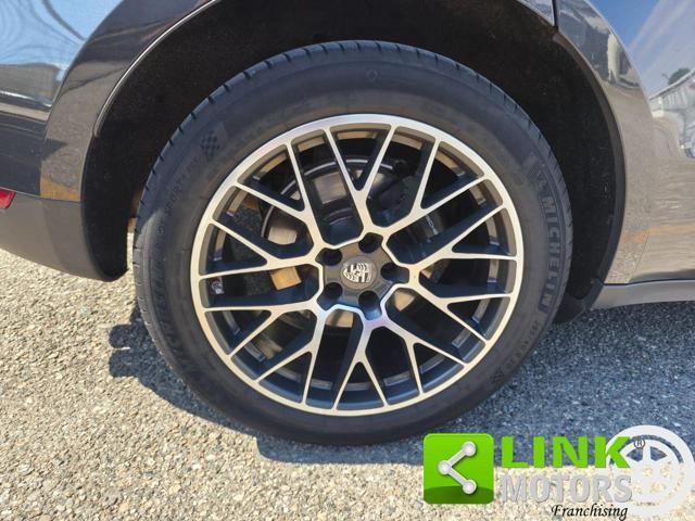 PORSCHE Macan 2.0 T PDK 252CV