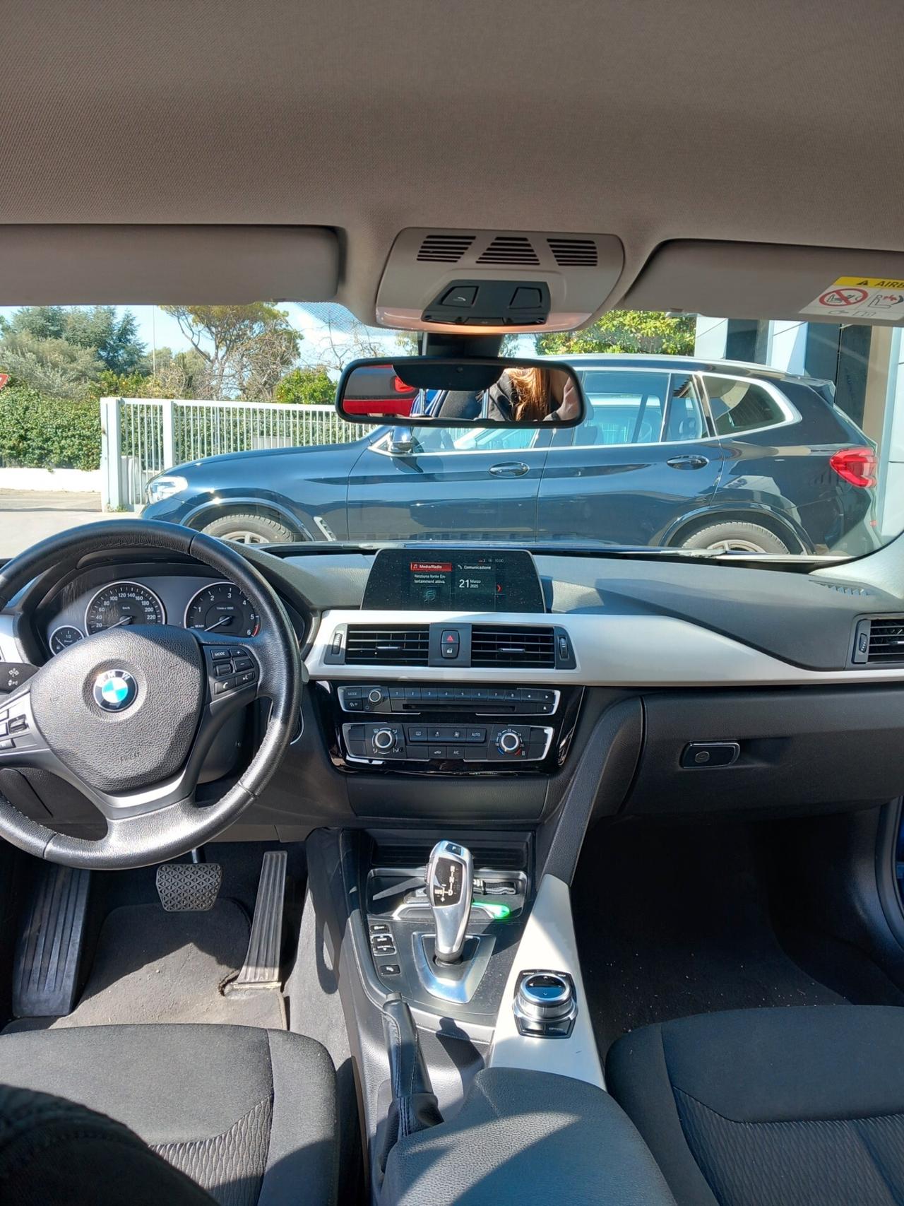 Bmw SERIE 3 320d Touring Business Advantage aut.