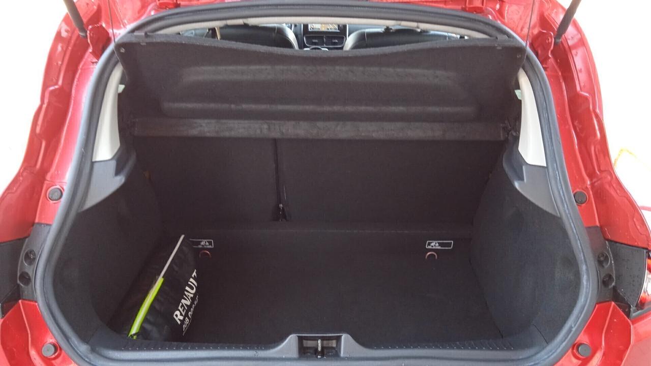 Renault Clio TCe 12V 90CV Start&Stop 5 porte Energy Intens