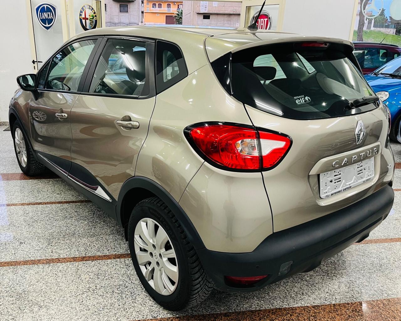 Renault Captur 1.5 dCi 90 CV anno 2015.