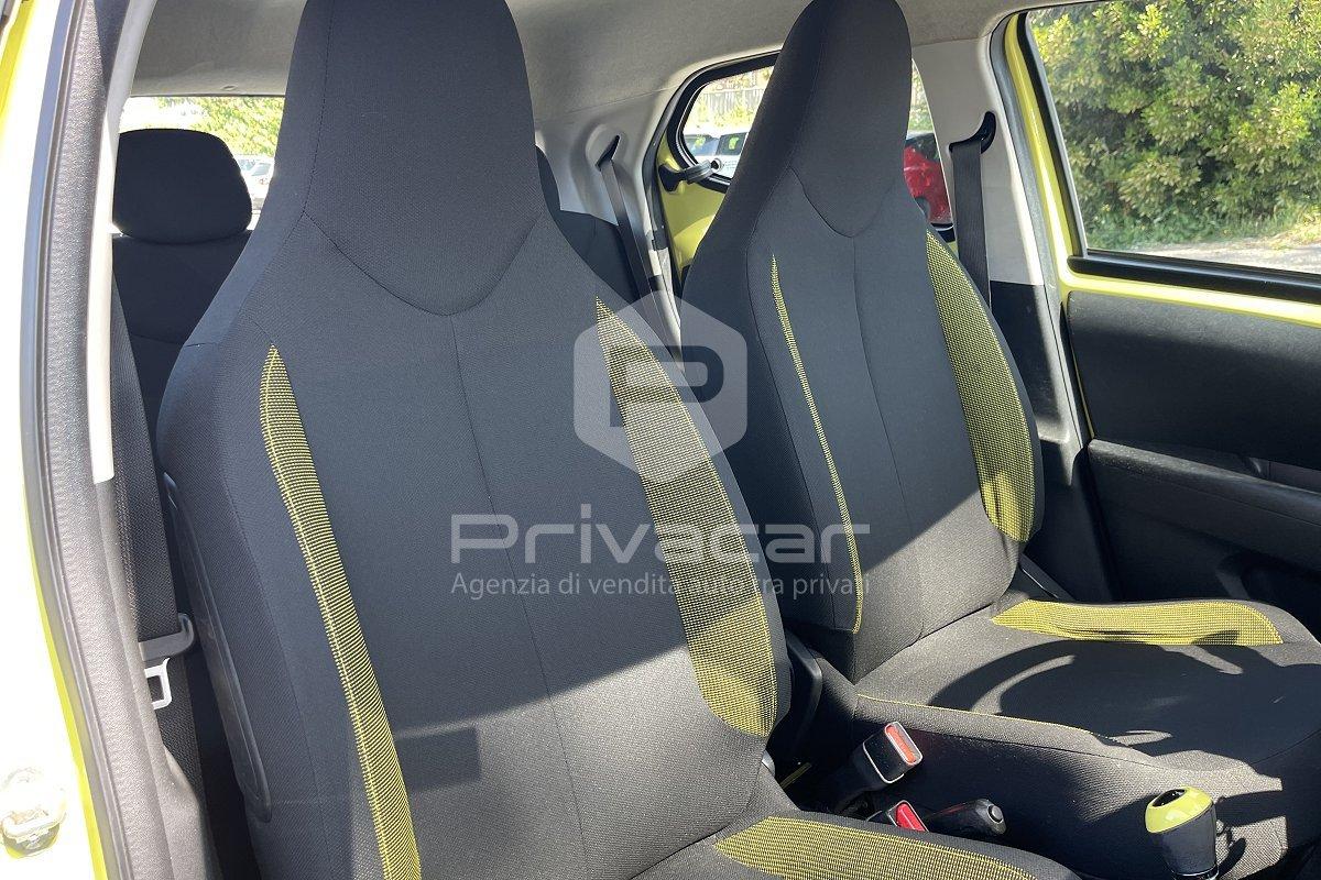 TOYOTA Aygo 1.0 VVT-i 69 CV 5 porte x-cite MMT