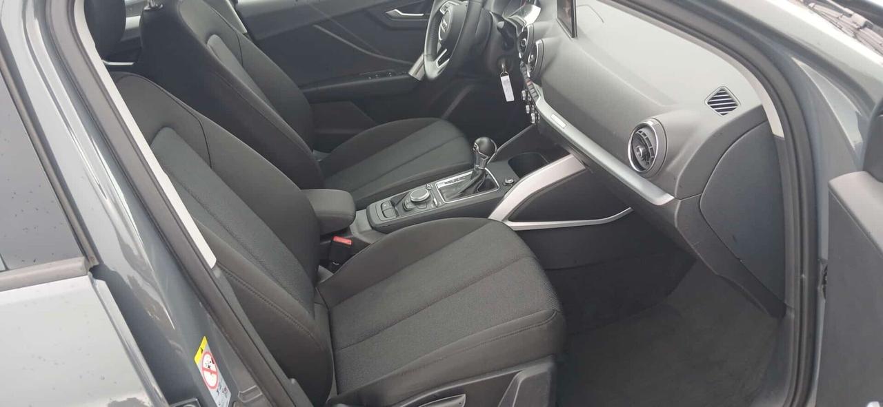 Audi Q2 35 2.0 TDI 150cv Stronic Identity Black - 2020