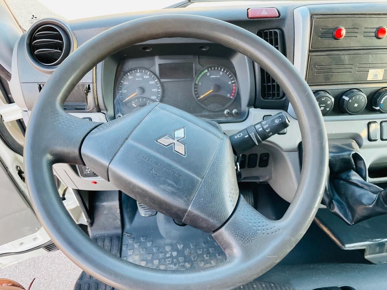 Mitsubishi Canter FUSO 35 CON RIBALTABILE TRILATERALE NUOVO PATENTE B EURO 6