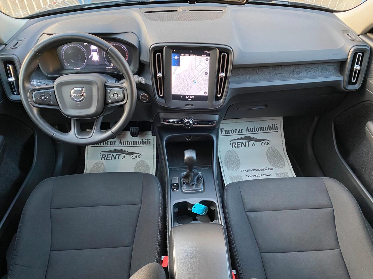 Volvo XC40 D3 Momentum 2.0 TDI 150CV