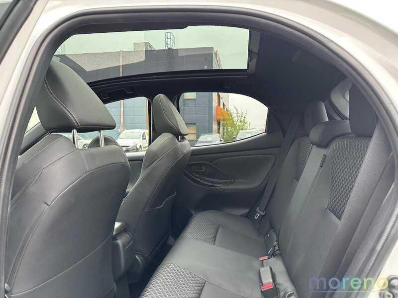 Toyota Yaris 1.5 hybrid Lounge
