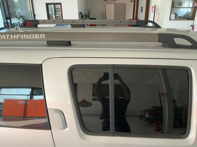 NISSAN Pathfinder 2.5 dCi LE 7 posti