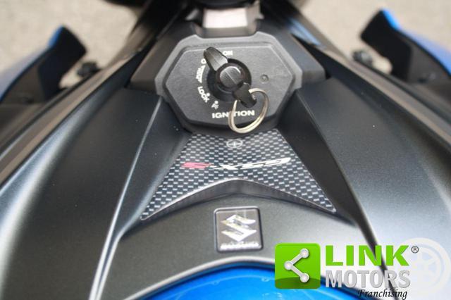 SUZUKI GSX S 750 Yugen Carbon
