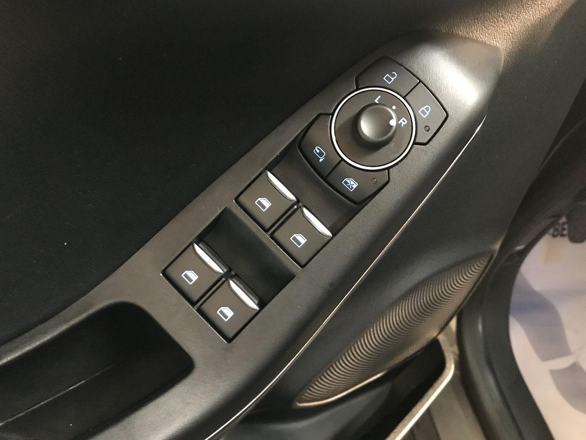 FORD Puma 1.0 EcoBoost Hyb. 125 CV S&S Tit. Des.