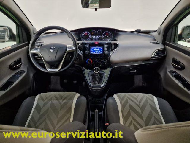 LANCIA Ypsilon 1.2 69 CV 5 porte Platinum