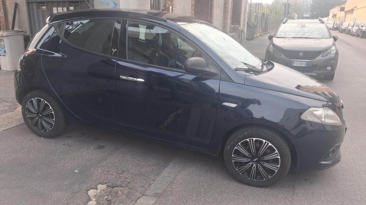 Lancia Ypsilon 1.2 GPL BOMBOLA 2029
