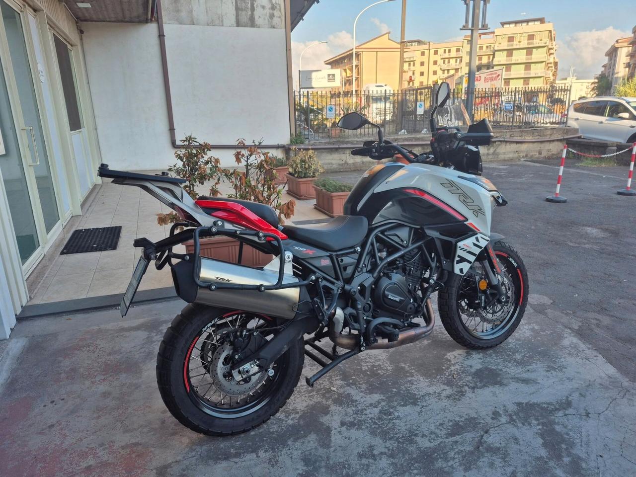 Benelli TRK 702 PARI AL NUOVO UNICO-PROP......