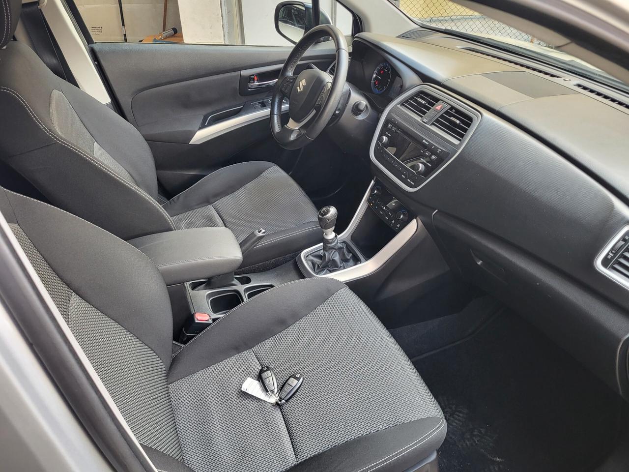 Suzuki S-Cross 1.6 DDiS Top