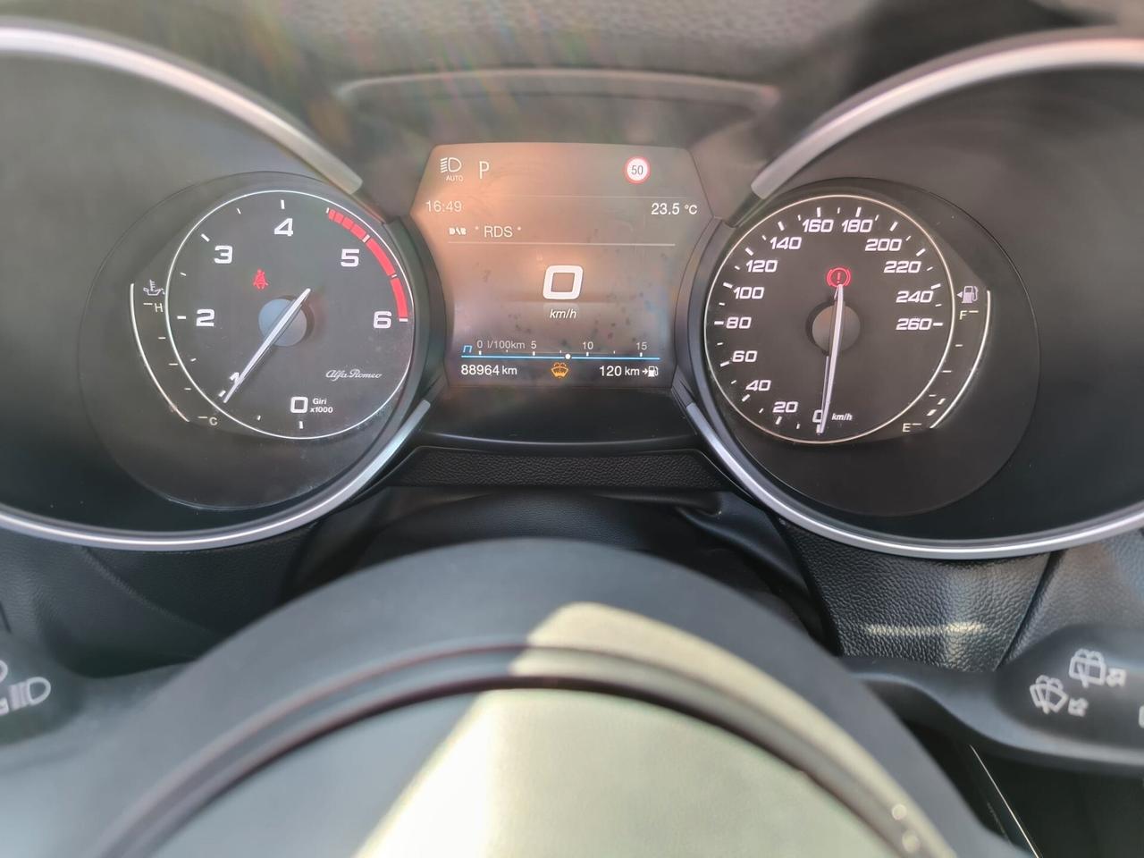 Alfa Romeo Stelvio 2.2 Turbodiesel 160 CV AT8 RWD Business
