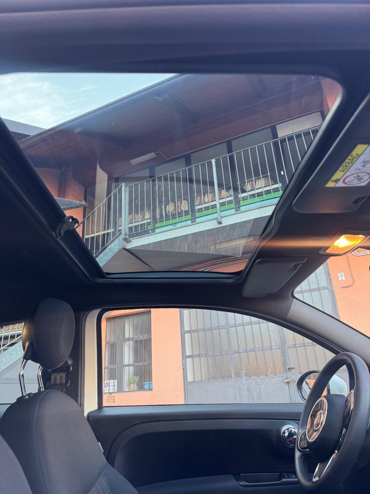 Fiat 500 1.0 Hybrid Red