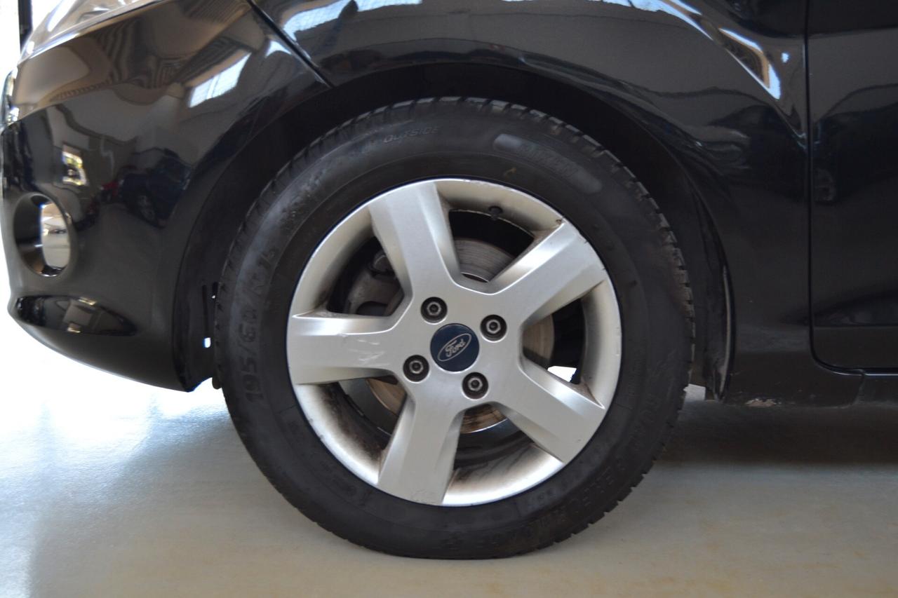 Ford Fiesta 1.2 i 82 CV 5 porte Titanium ANTIFURTO