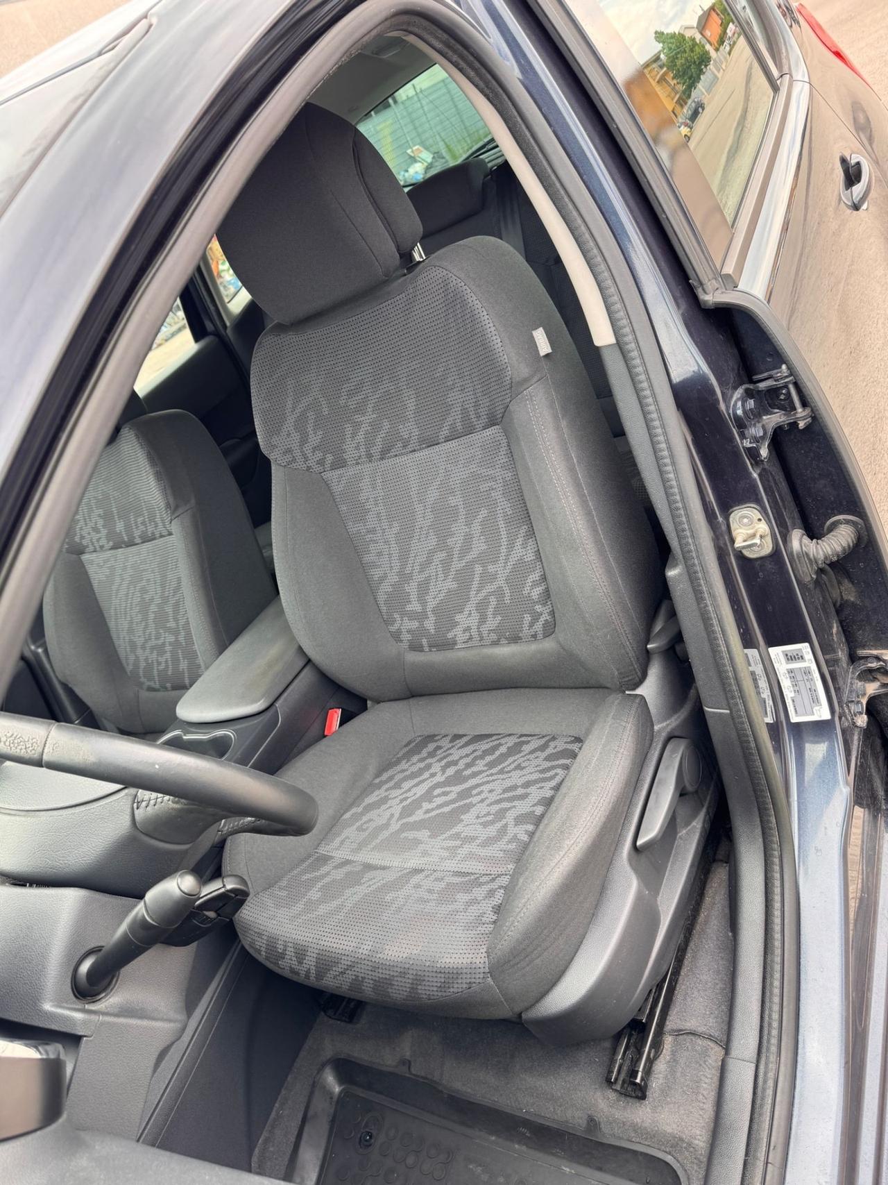 Peugeot 3008 1.6 HDi 112CV Business