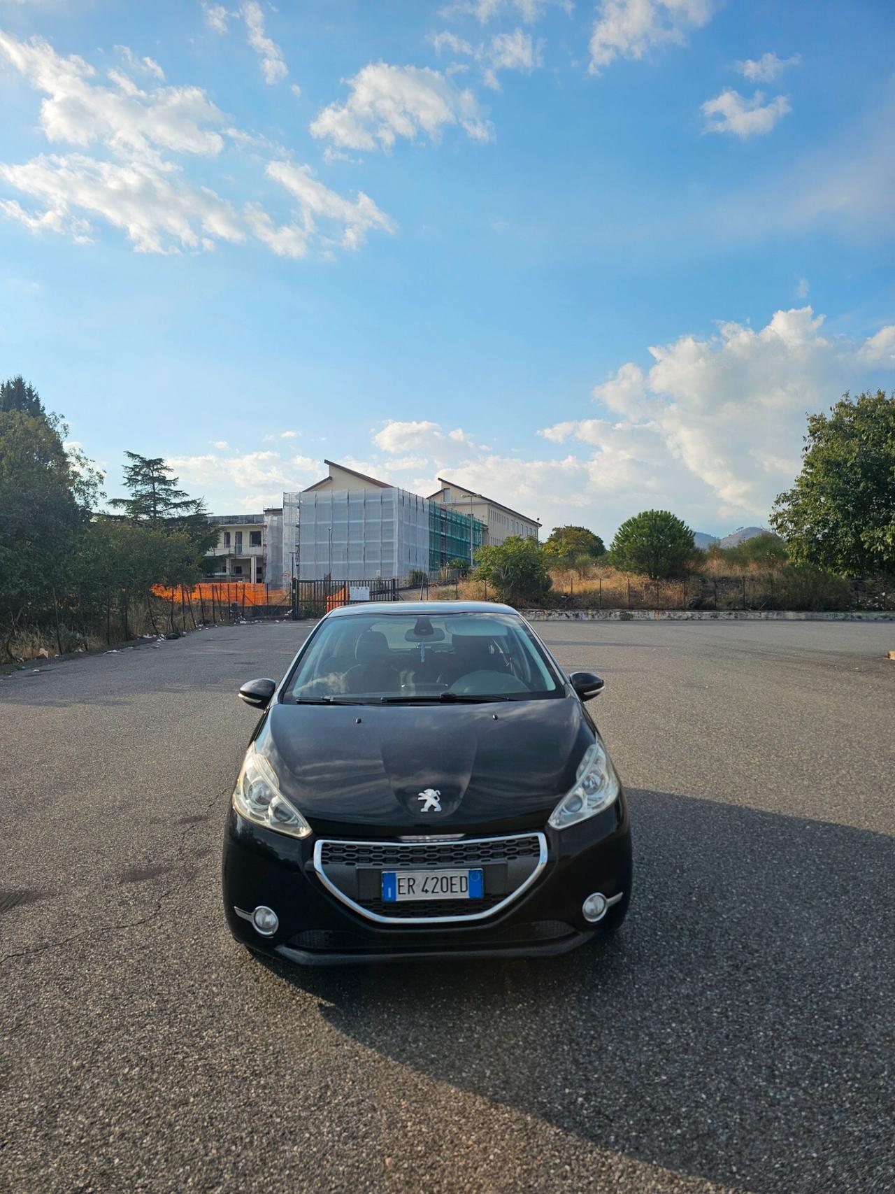 Peugeot 208 1.2 VTi 82 CV 5 porte