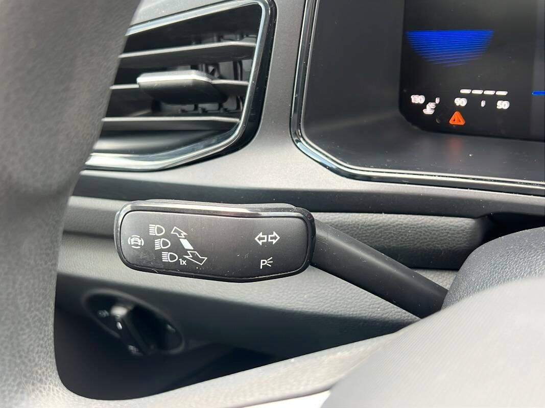 Volkswagen T-Roc 1.0 tsi Life 110cv Con CARPLAY