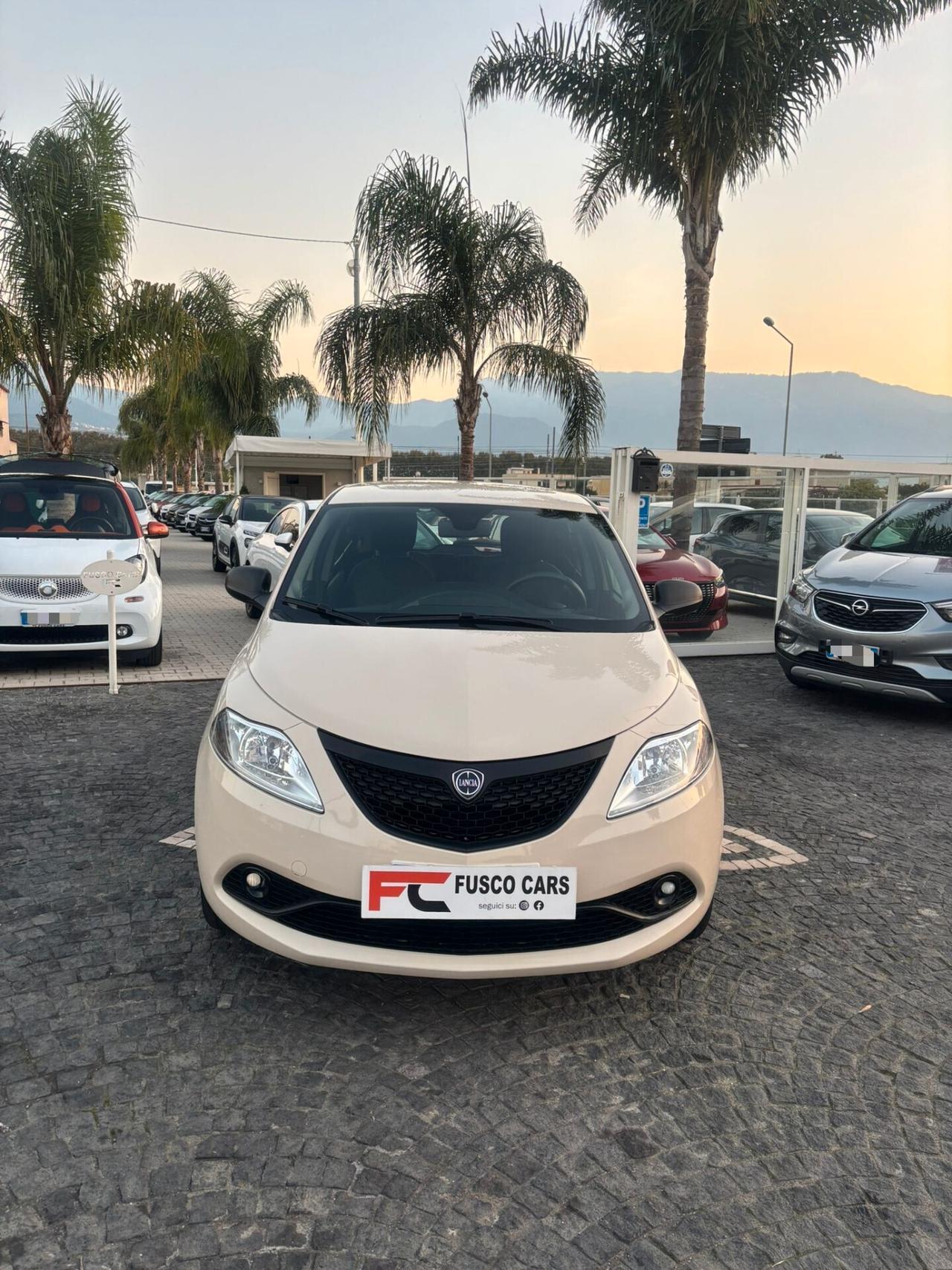 Lancia Ypsilon 1.2 69 CV 5 porte S&S Gold