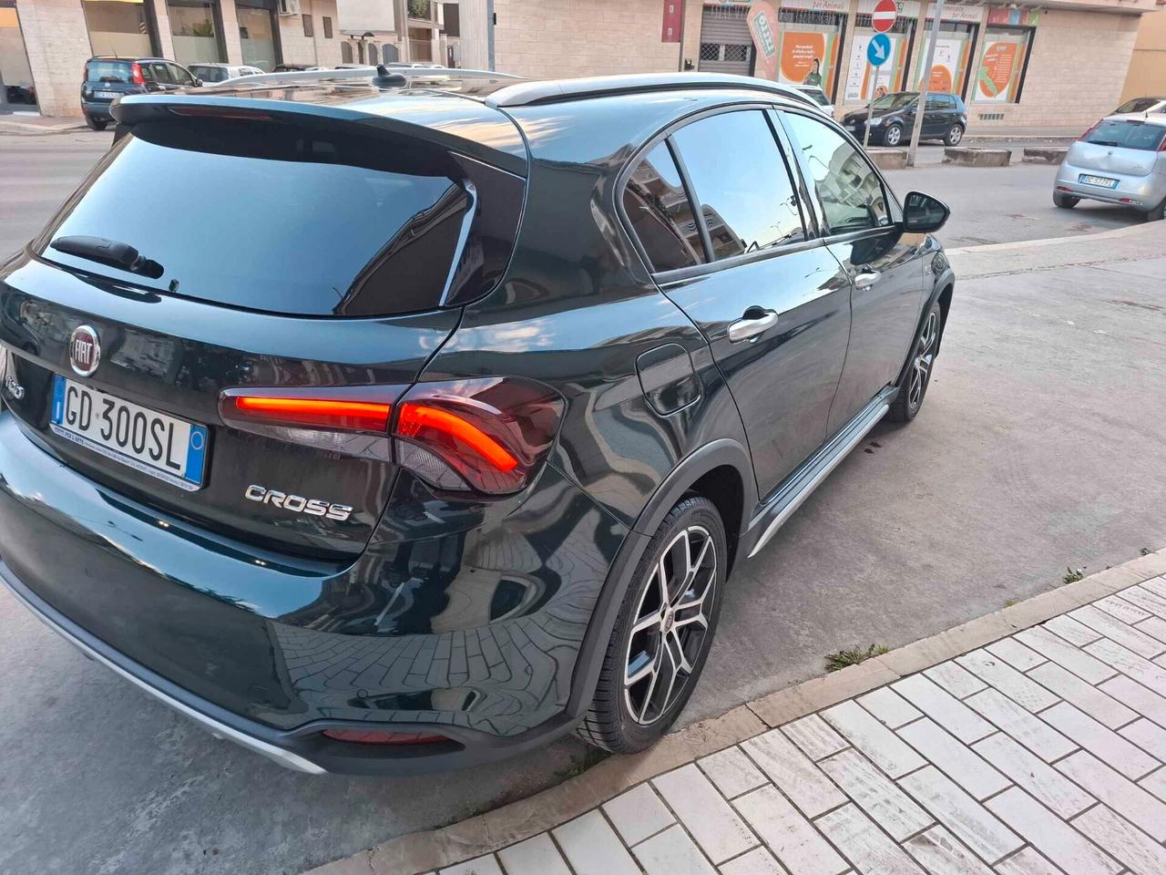 Fiat Tipo 1.6 Mjt S&S 5 porte Cross - 2021
