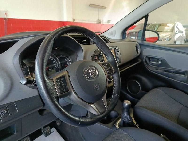 Toyota Yaris Yaris 1.0 5 porte Active NEOPATENTATI