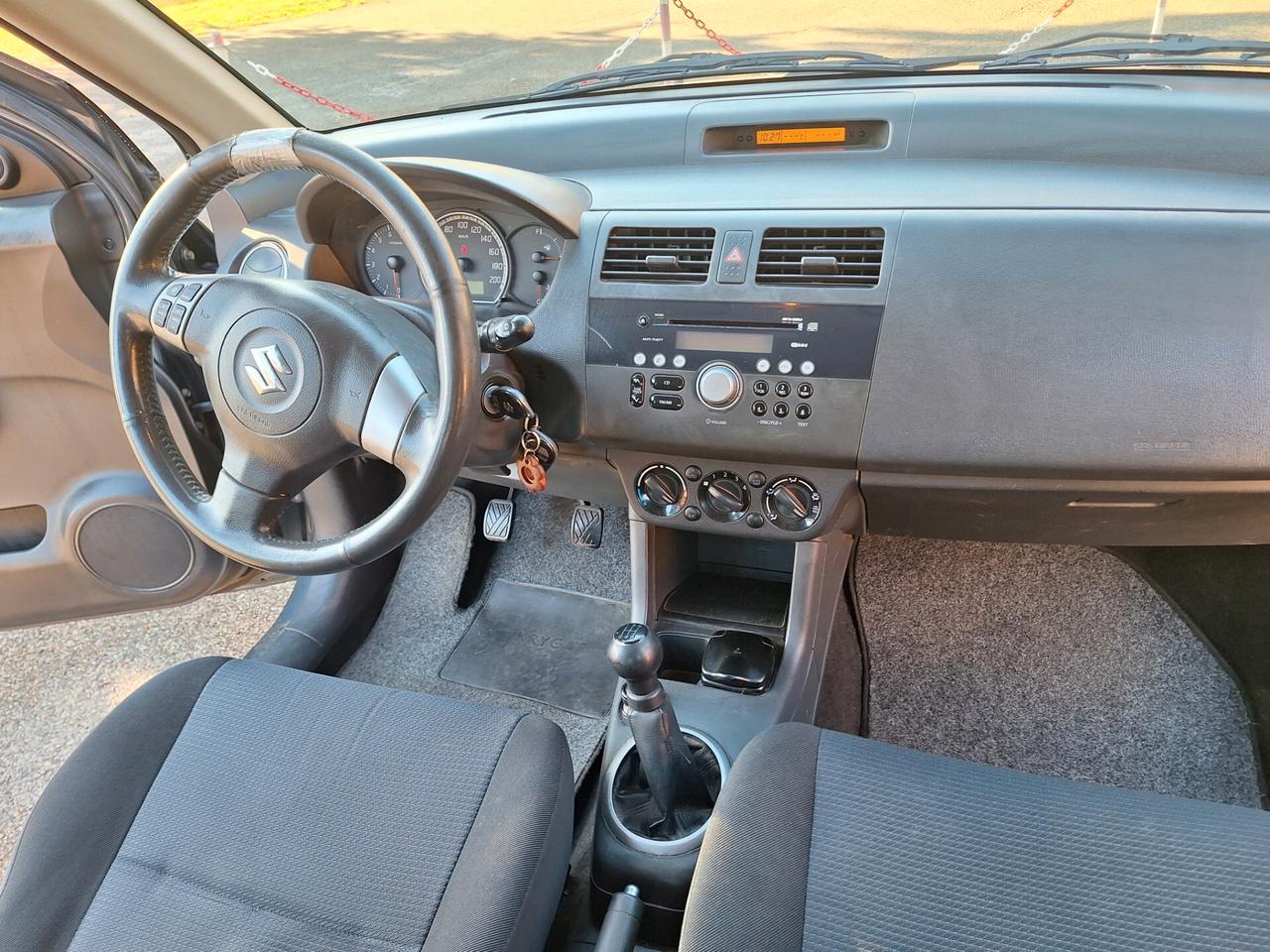 Suzuki Swift 1.3 4x4 5p. GL