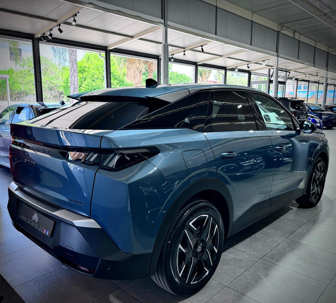 Peugeot 3008 1.2 Hybrid 145CV E-DCS6 Allure KM0