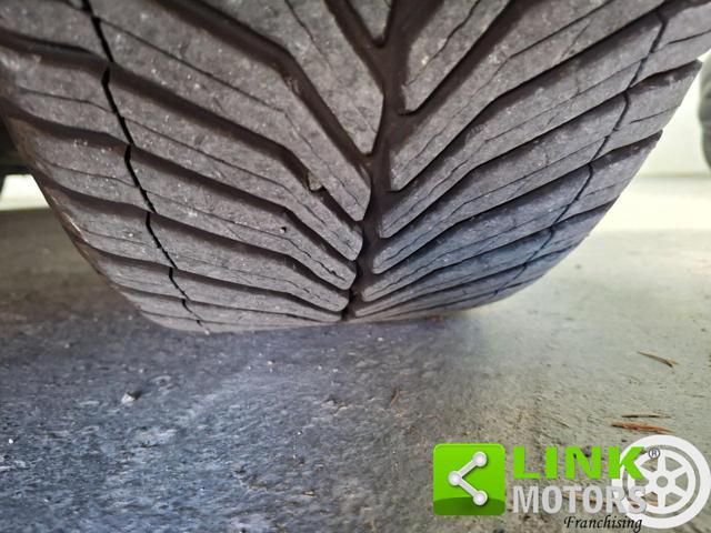 VOLKSWAGEN Golf 1.4 TSI Highline GARANZIA INCLUSA NEOPATENTATI