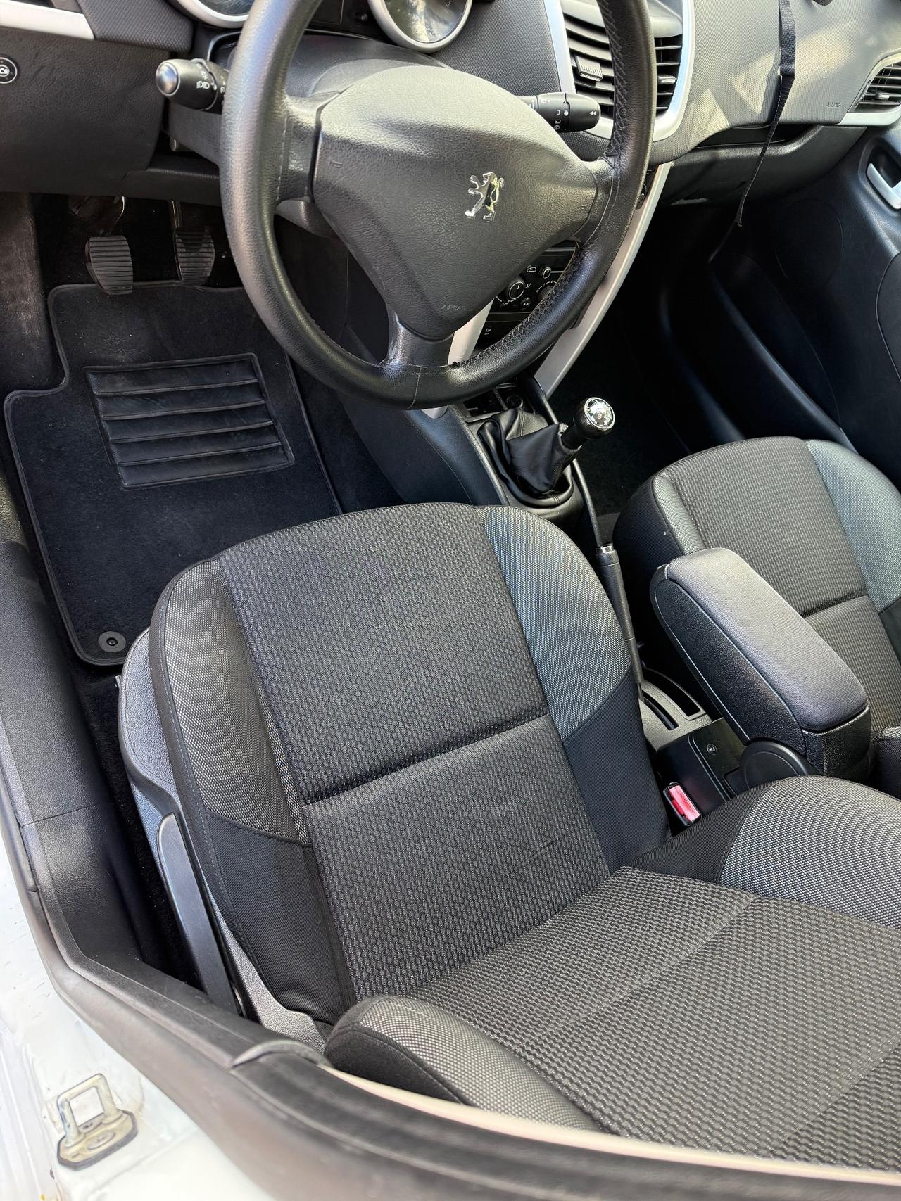 Peugeot 207 Plus 1.4 8V 75CV 5p. ECO GPL CASA MADRE