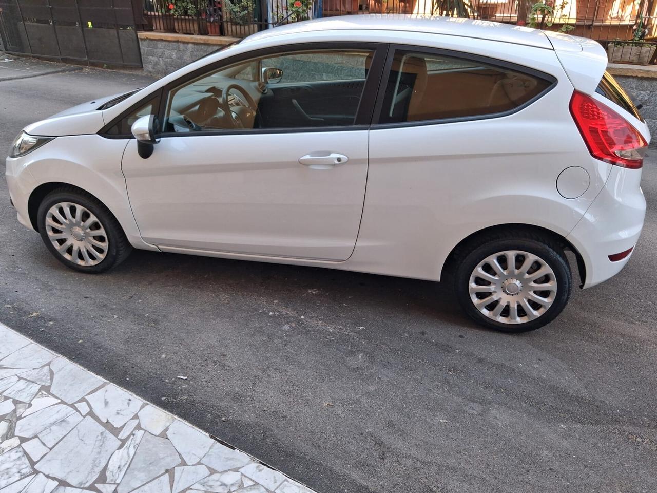Ford Fiesta 1.4 GPL 2010