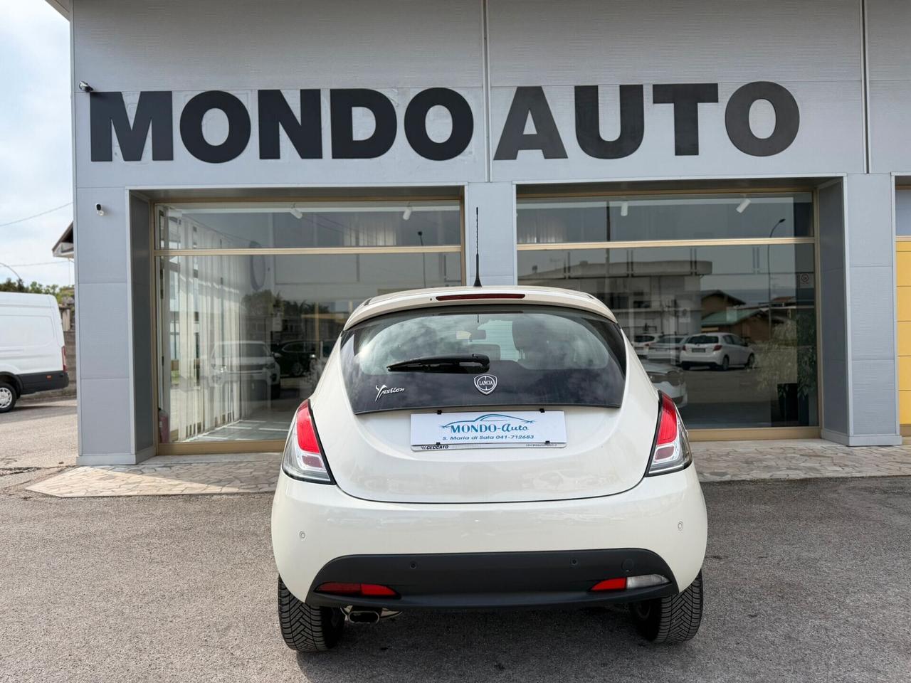 Lancia Ypsilon 1.2 69 CV 5p. GPL Ecochic Gold 2013 NEOPATENTATI